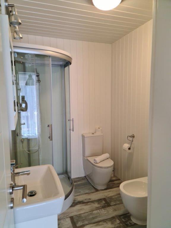 Rev Apartman 蒂豪尼 外观 照片